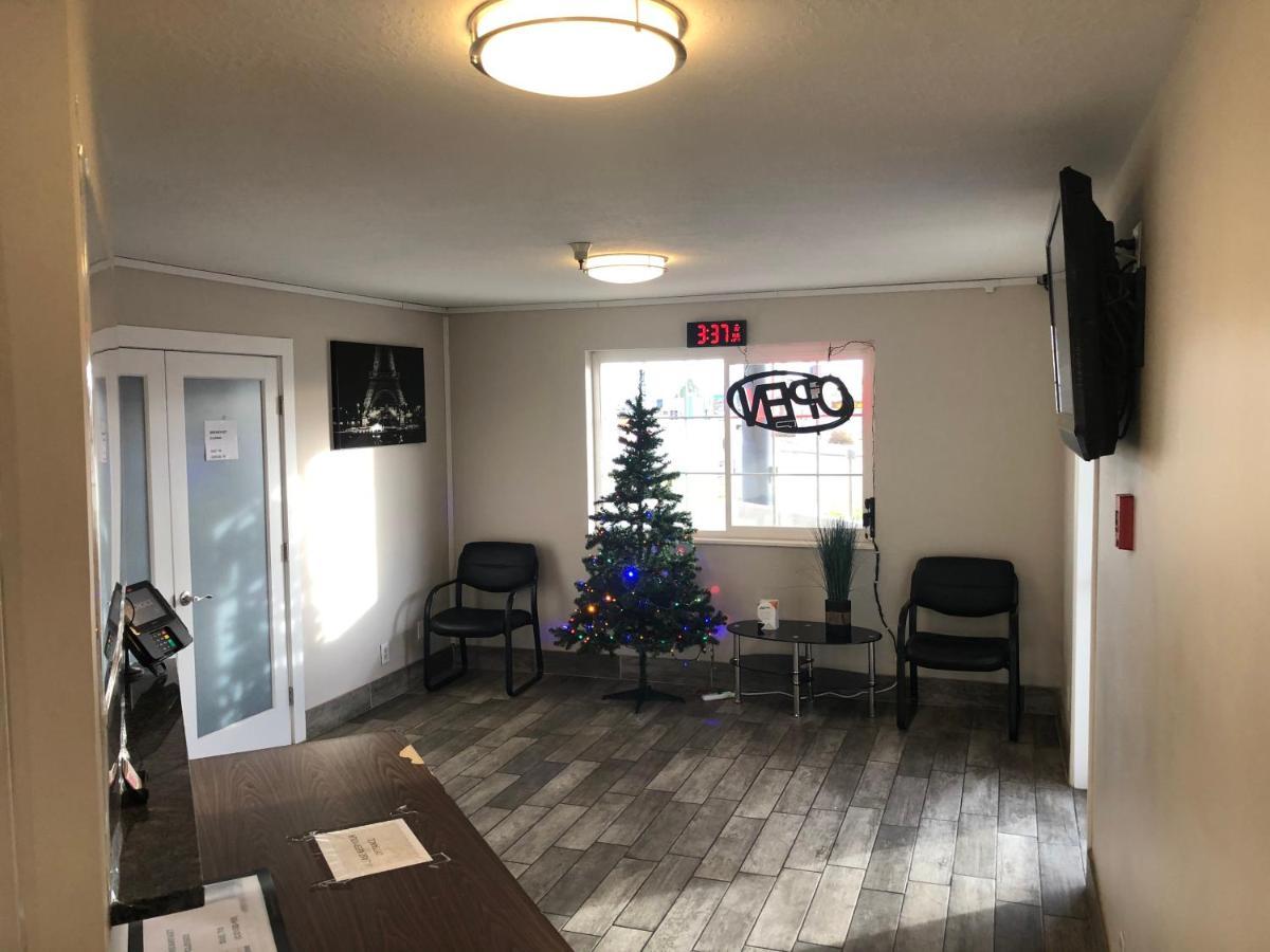 Ameri-Stay Inn & Suites Clearfield Екстериор снимка