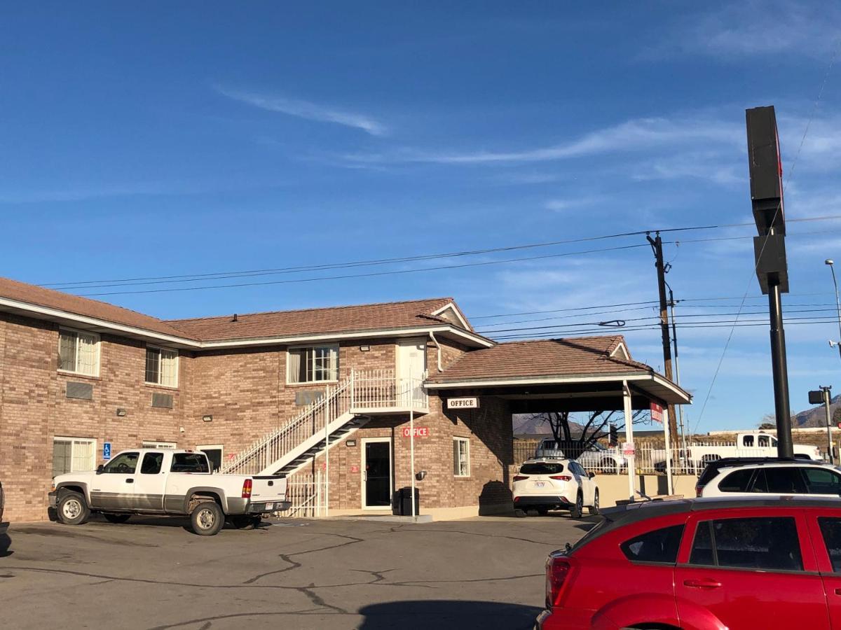 Ameri-Stay Inn & Suites Clearfield Екстериор снимка