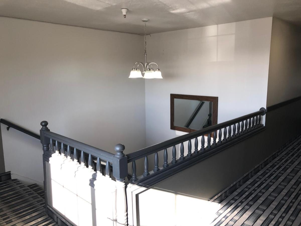 Ameri-Stay Inn & Suites Clearfield Екстериор снимка